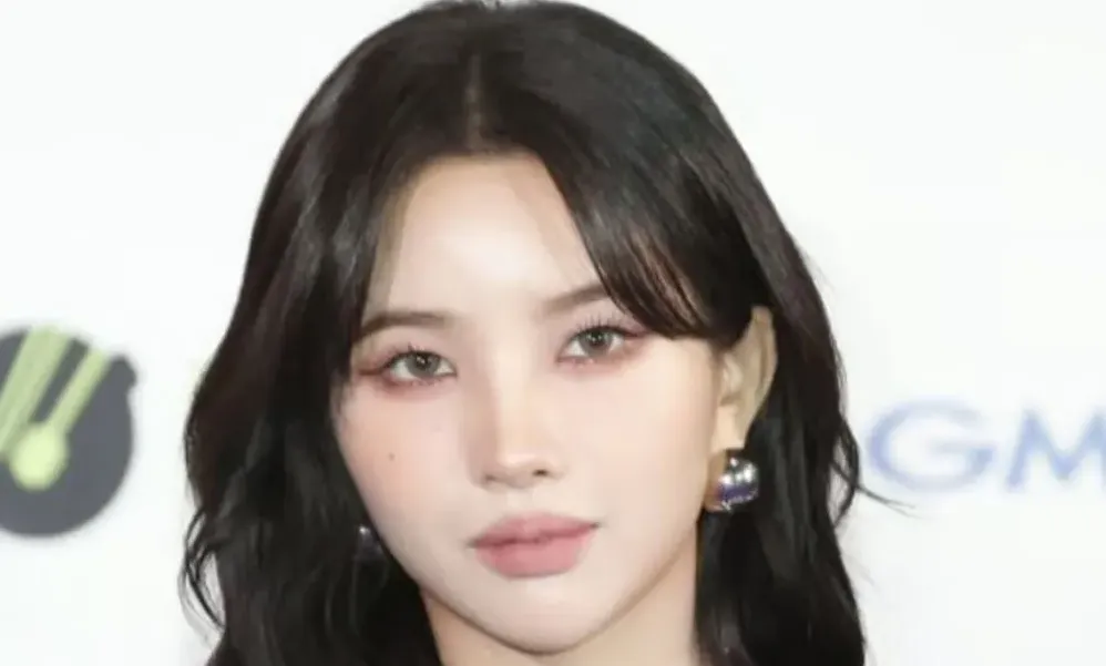 Soyeon з (G)I-DLE прояснила чутки про продовження контракту та скандальні тексти пісень