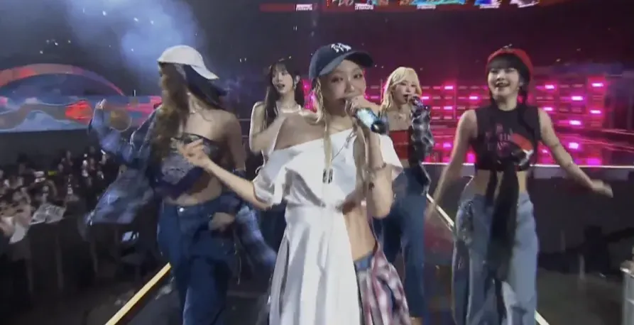 Нетизени обговорюють живий спів LE SSERAFIM на "2024 SBS Gayo Daejeon Summer"